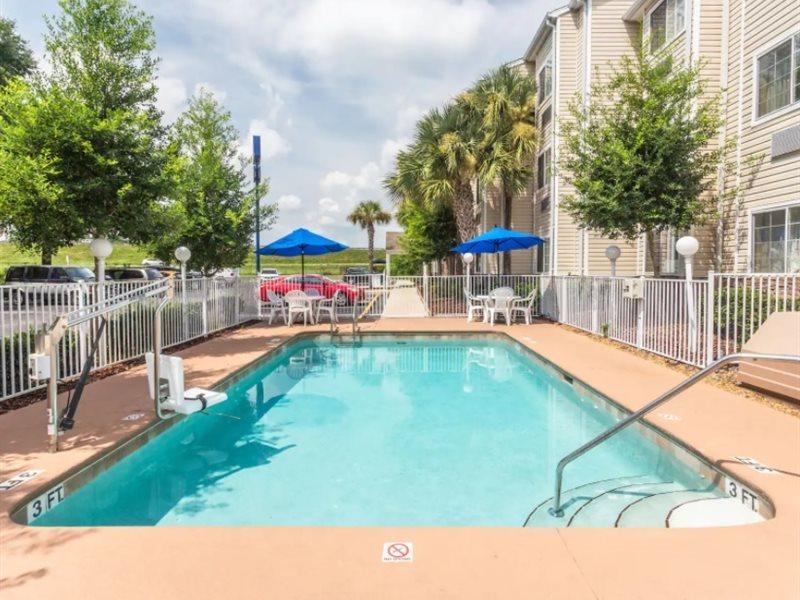 Microtel Inn And Suites Ocala Exterior photo