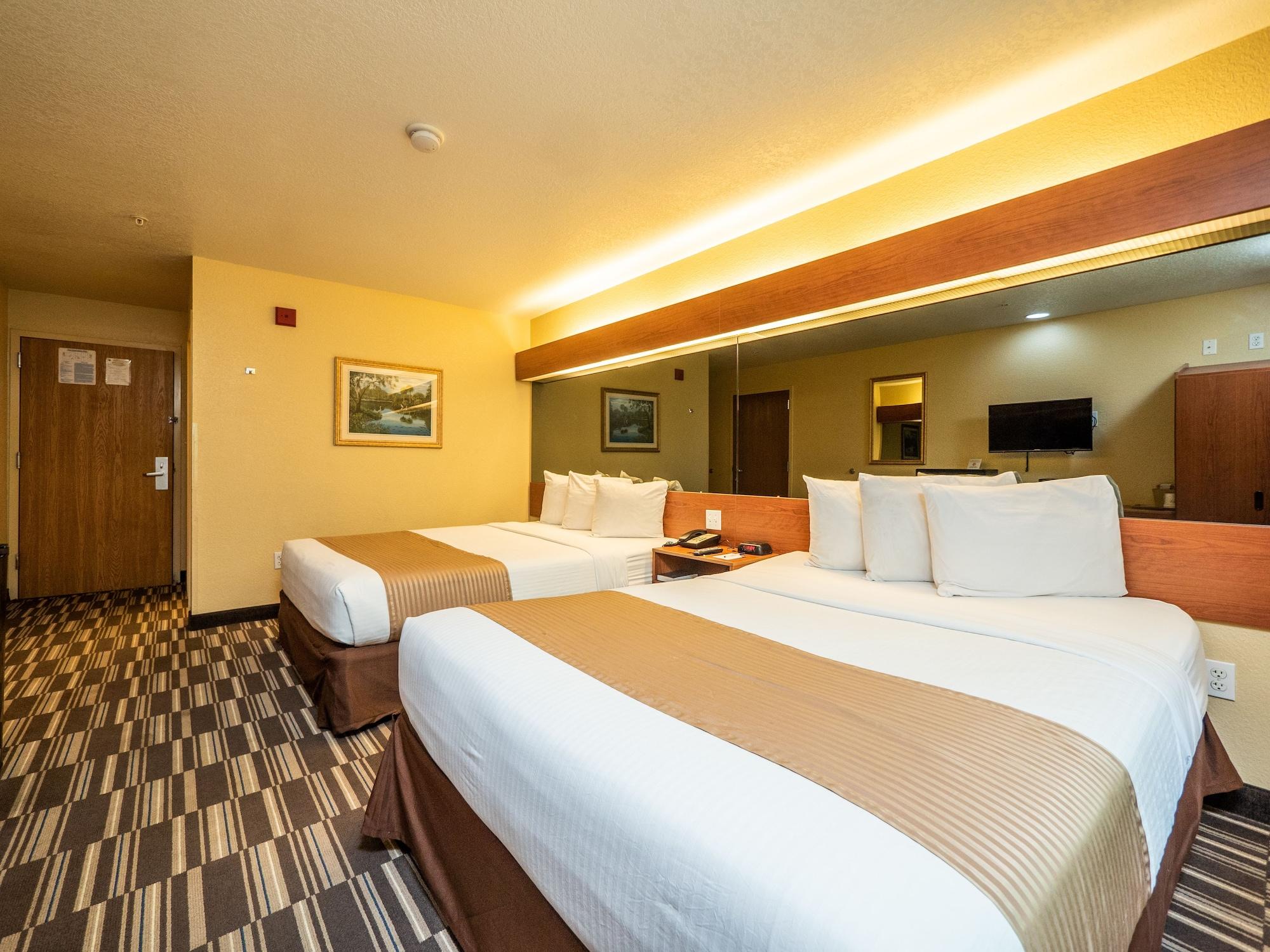 Microtel Inn And Suites Ocala Exterior photo
