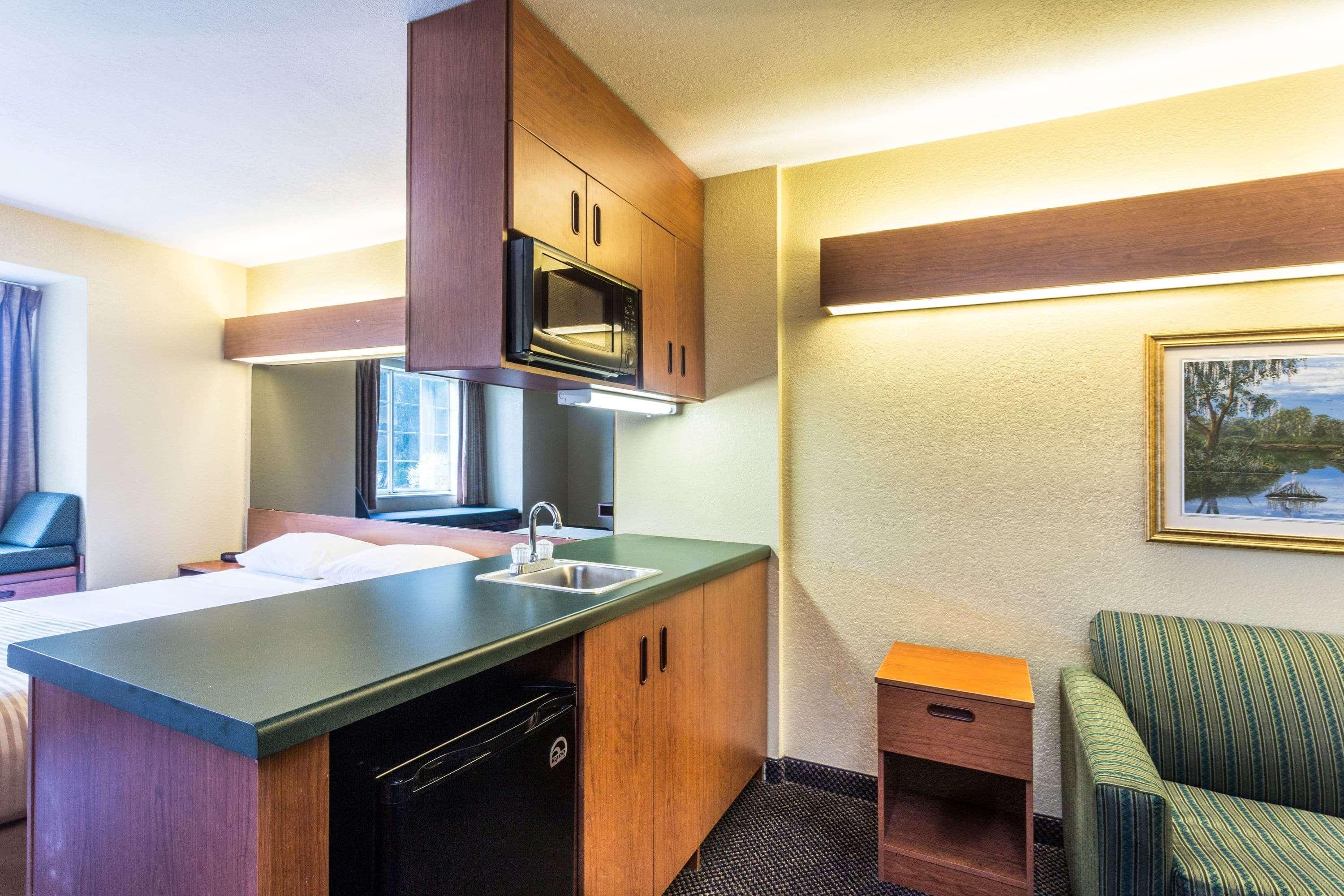Microtel Inn And Suites Ocala Exterior photo