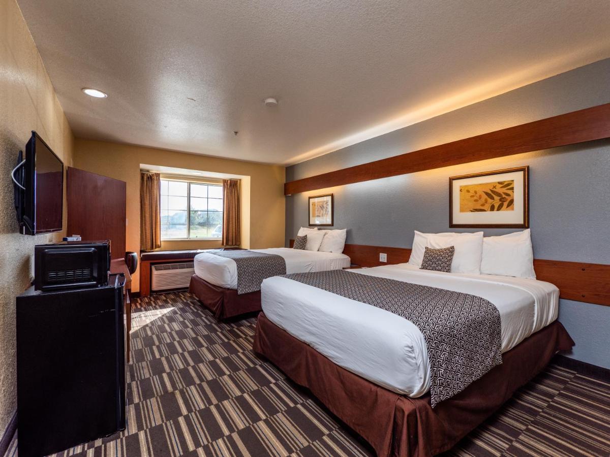 Microtel Inn And Suites Ocala Exterior photo